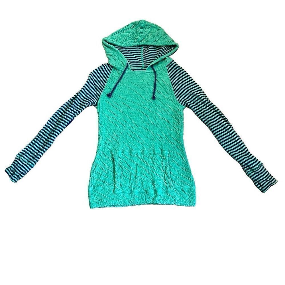 Evy’s Tree Pullover Hoodie Striped Sleeves Pocket Pouch Medium